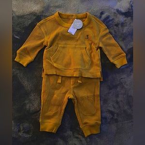 Gap 2 piece 3-6 month thermal outfit